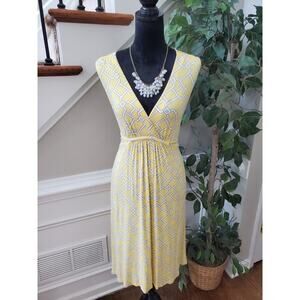 Michael Michael Kors Women's Yellow Rayon V-Neck Sleeveless Knee Length Dress M